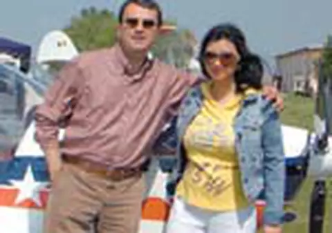 Se intrec in avioane