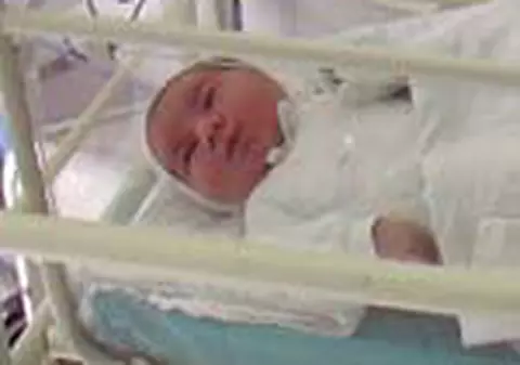 Bebelus 'gigant' la Arad