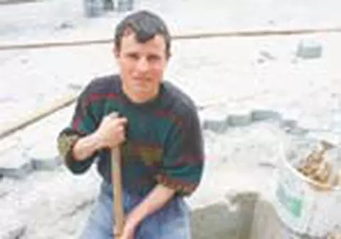 2 lei/ora pentru cel  mai mic salariu