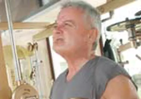 Milionarii se lupta in reality-show-uri  