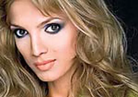 Cristina Spatar  are firma de constructii