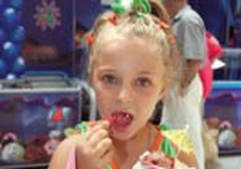 Poftiti la inghetata si dinozauri