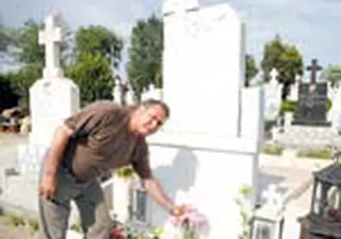 'A ucis-o si s-a dus la discoteca'