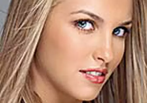 Andreea Spataru, costum de baie unicat cu 1.500 &euro;