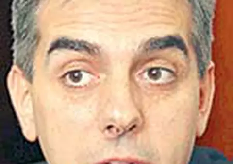 Nicolaescu, multumit de salariile medicilor 