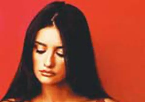 Penelope Cruz a facut o criza in avion