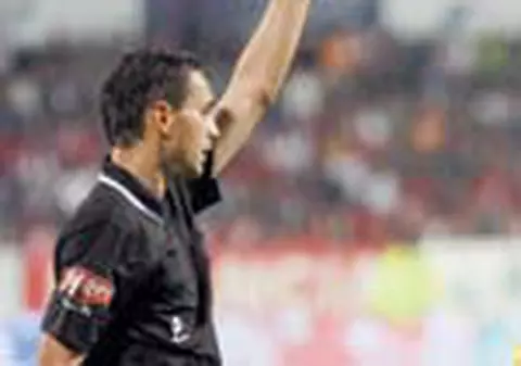 CFR vrea arbitri straini