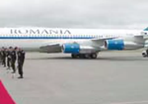 Basescu zboara cu un harb