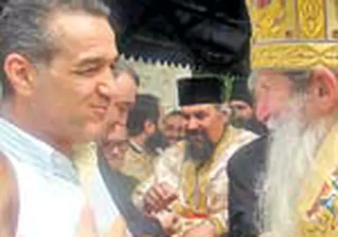 Gigi Becali s-a rugat la Putna