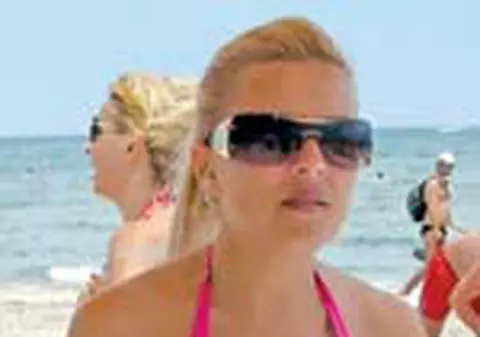 In copilarie, Elena Udrea a salvat o fetita de la inec