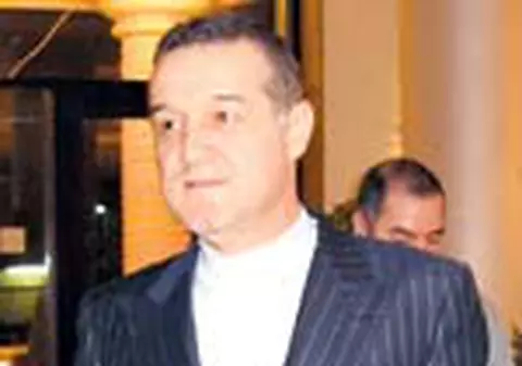 Becali: 'Borcea ma fura de ani de zile'
