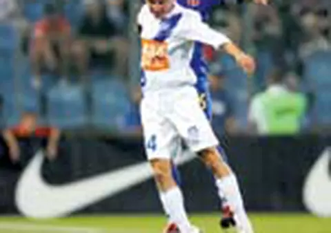 Steaua, victorie la mustata