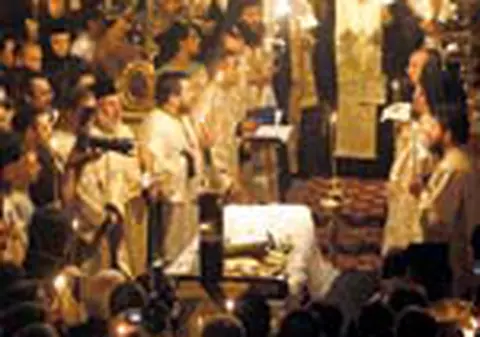 Inmormantat de peste 150 de preoti