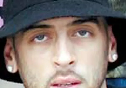 La sfarsitul lunii, CRBL vrea sa plece cu iubita in Maldive