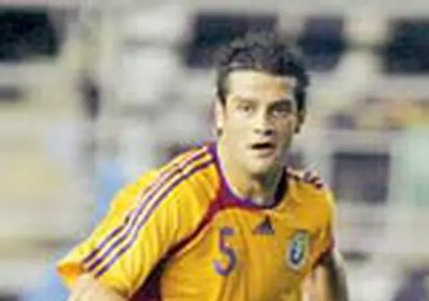 Chivu, 10 zile pe antibiotice