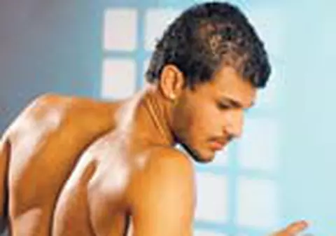 O iubeste pe Elena Basescu