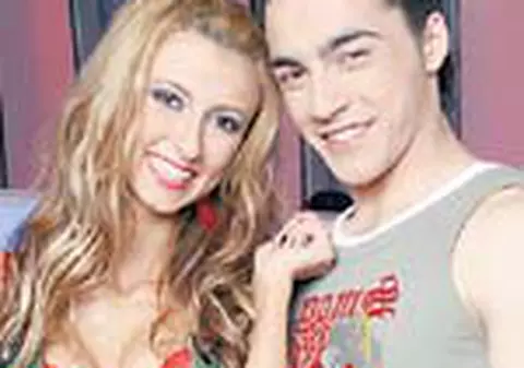 Andreea Balan danseaza in Mexic