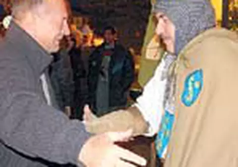 Basescu, cavaler al Cetatii Hunedoara