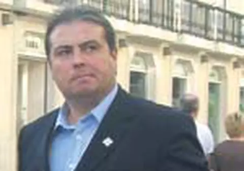 Cioroianu s-a facut iar de ras