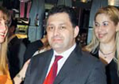 Vanghelie, mana-sparta