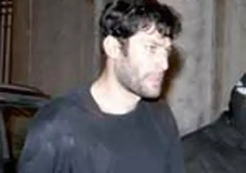 A iesit din parnaie cu 15 lei in buzunar