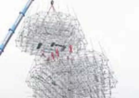 A inceput montarea bradului de Craciun la Unirea