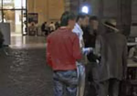 Se vand la Roma pentru 25 de euro