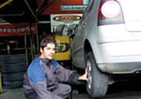 Cat costa echiparea masinii pentru iarna