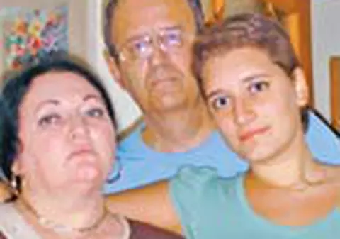 Medicii care si-au operat familia