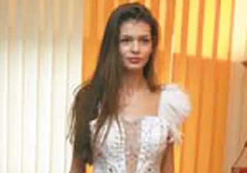 Rochie de 15.000 de euro