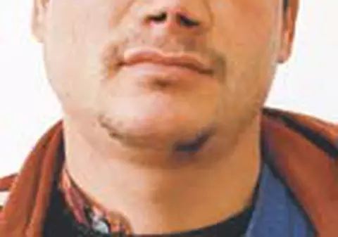 A ucis pentru o sticla de rachiu