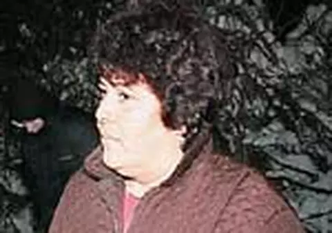 Un iesean si-a impuscat sotia in cap, apoi s-a sinucis