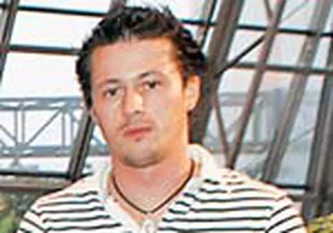 Cici de la Sistem si-a cumparat 'masina de familie' cu 45.000 de euro