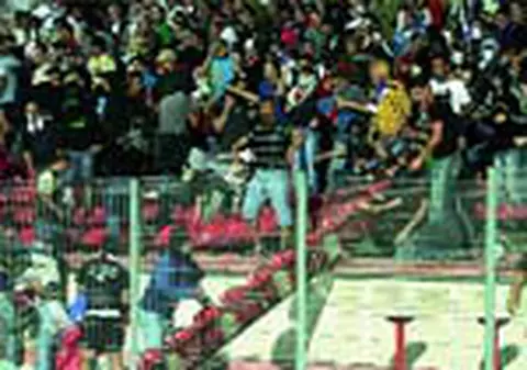 5 ani pentru huligani