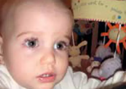 'Parul frumos se mosteneste!'