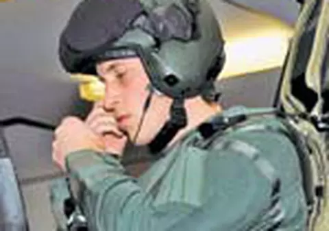 A pilotat singur un avion