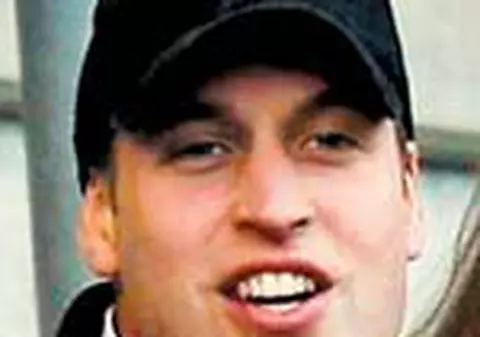Printul William se muta cu iubita 