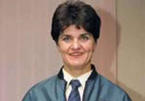 Vrea sa fie politista