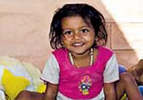 Fetita paianjen, la gradinita