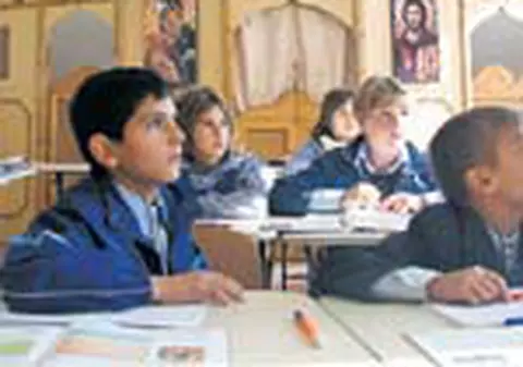 A construit un altar in clasa de religie 