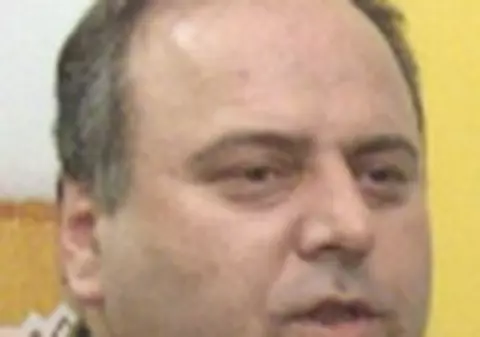 Ora 15.15: Gheorghe Stefan isi face pagina de web si blog 