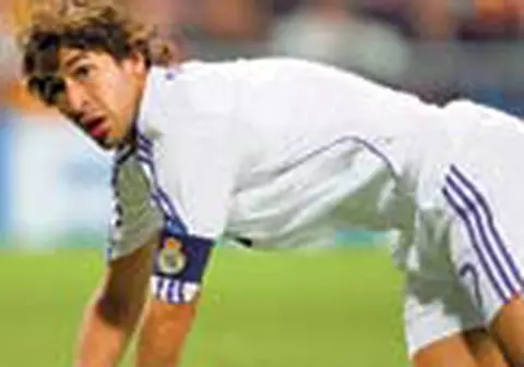 Real, in genunchi