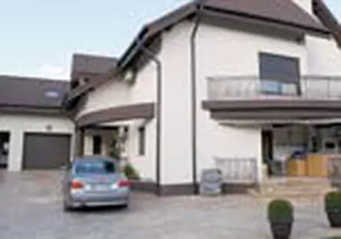 Isi vede casa din orice colt al lumii