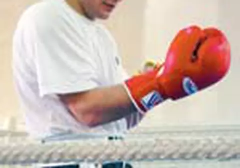 'Henry da din gura, eu voi vorbi cu pumnii'