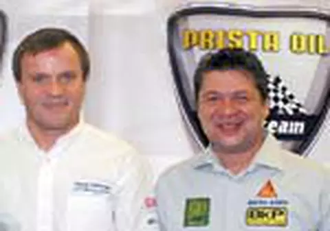 Campionul Makinen se implica in raliul din Romania