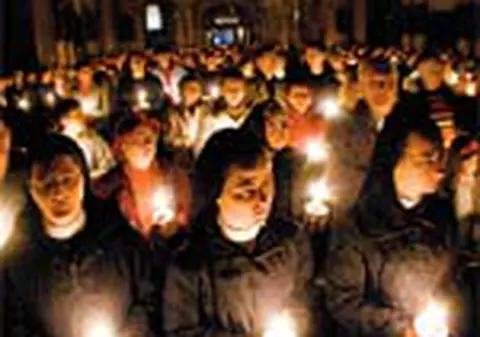 Peste un milion de romani au sarbatorit ieri Pastele catolic