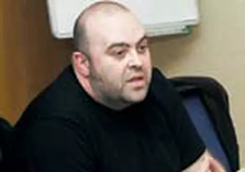 Viata lui Teo Peter, 16.500 $