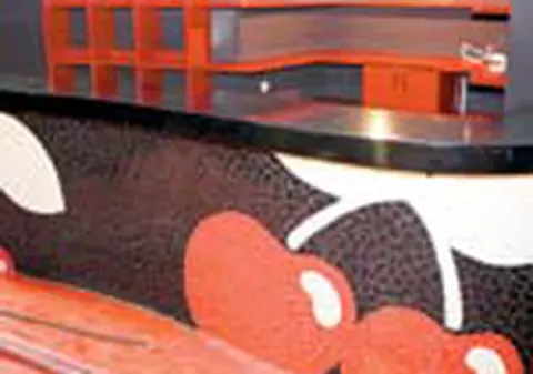 Poftiti in clubul lui Mutu!