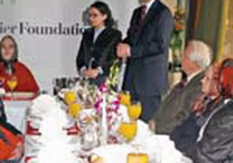 25.000 euro intr-un camin de batrani