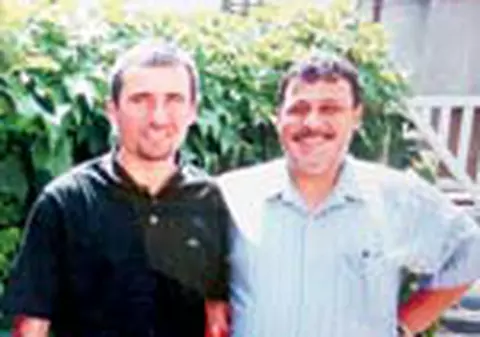 'Hagi a avut mai putine femei decat degetele de la o mana'